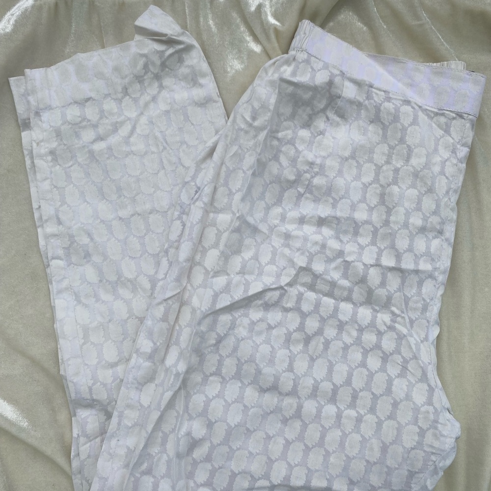 White cotton pants, light breathable size Medium